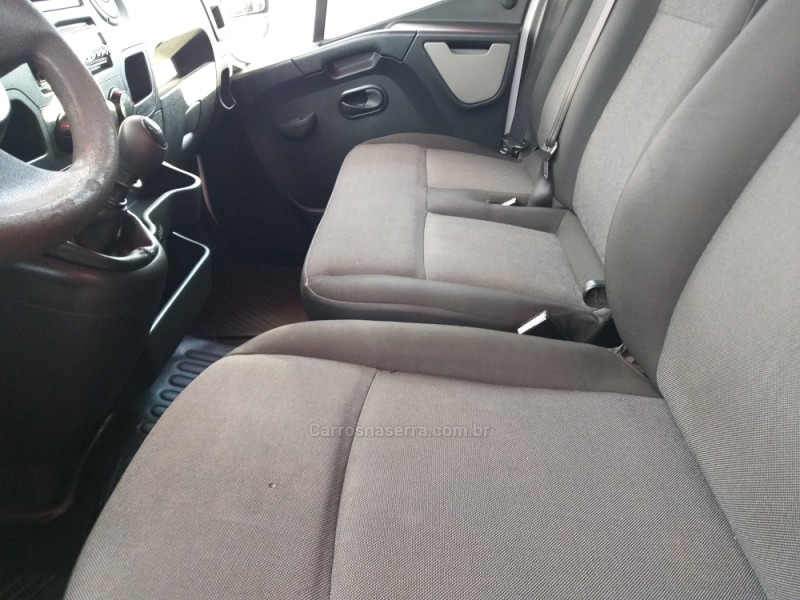 MASTER 2.3 DCI MINIBUS STANDARD L2H2 16 LUGARES 16V DIESEL 4P MANUAL - 2014 - CAXIAS DO SUL