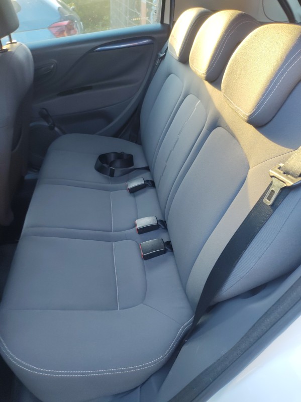 PUNTO 1.4 ATTRACTIVE ITALIA 8V FLEX 4P MANUAL - 2013 - VALE REAL