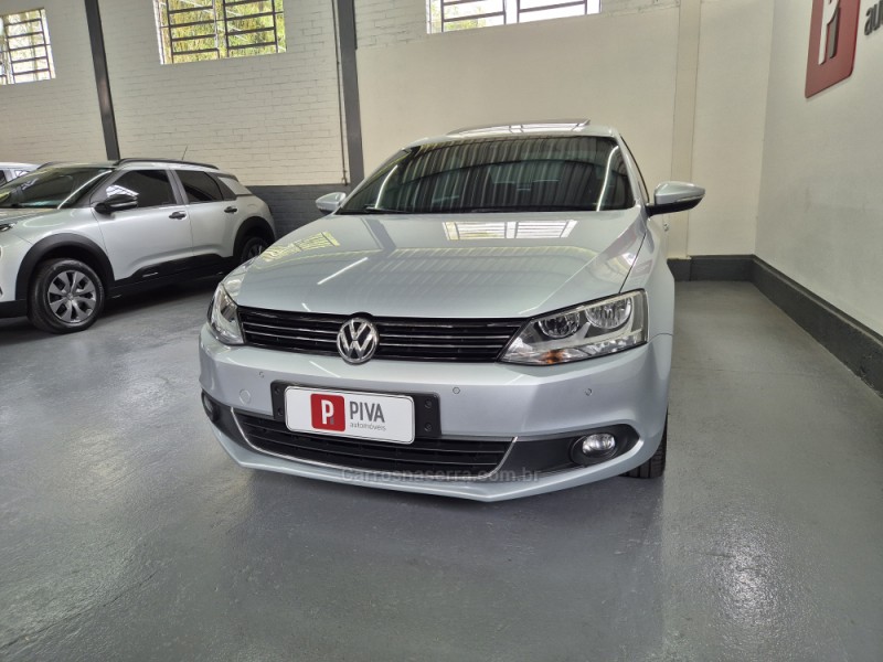 JETTA 2.0 TSI HIGHLINE 211CV GASOLINA 4P DSG - 2014 - GARIBALDI