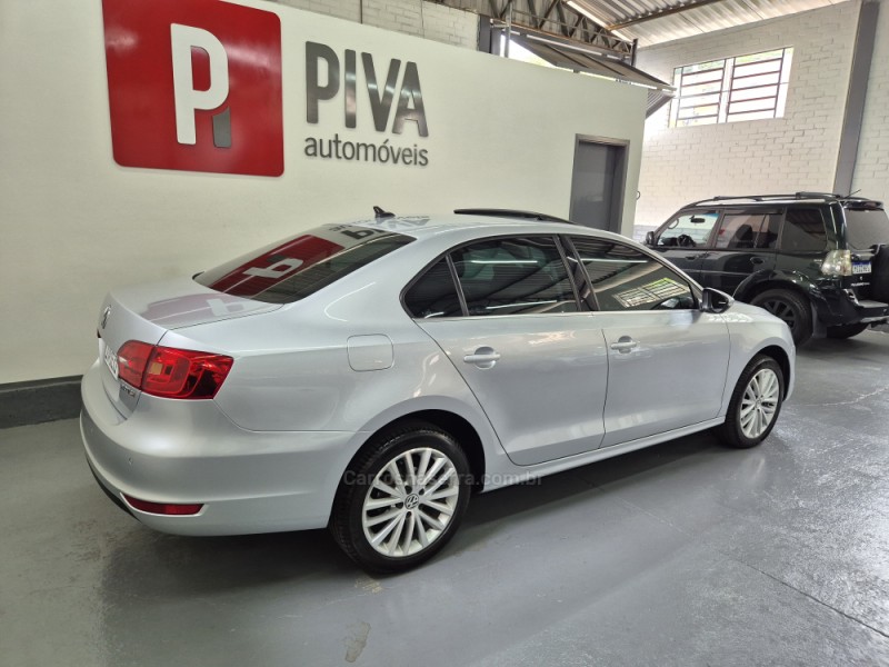 JETTA 2.0 TSI HIGHLINE 211CV GASOLINA 4P DSG - 2014 - GARIBALDI