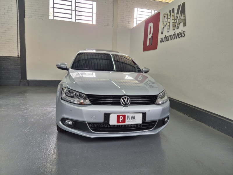 jetta 2.0 tsi highline 211cv gasolina 4p dsg 2014 garibaldi