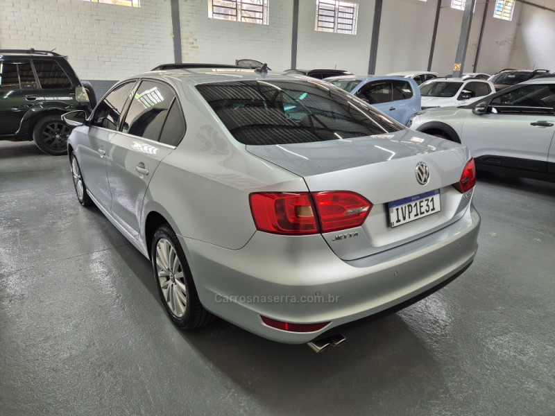 JETTA 2.0 TSI HIGHLINE 211CV GASOLINA 4P DSG - 2014 - GARIBALDI
