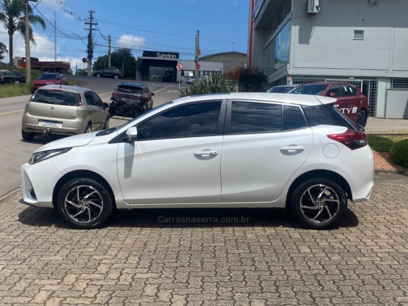 YARIS 1.5 XLS FLEX 4P AUTOMÁTICO - 2023 - BENTO GONçALVES
