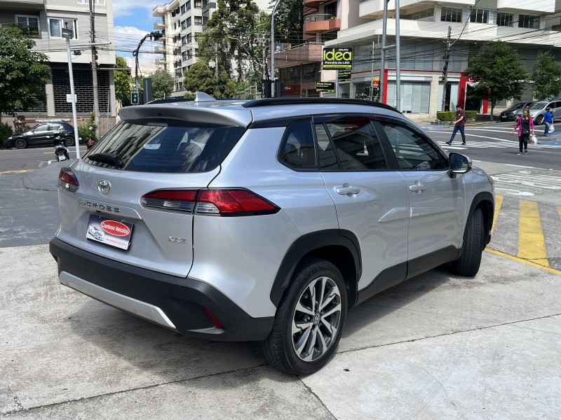 COROLLA 2.0 CROSS XRE 16V FLEX 4P AUTOMÁTICO - 2022 - CAXIAS DO SUL