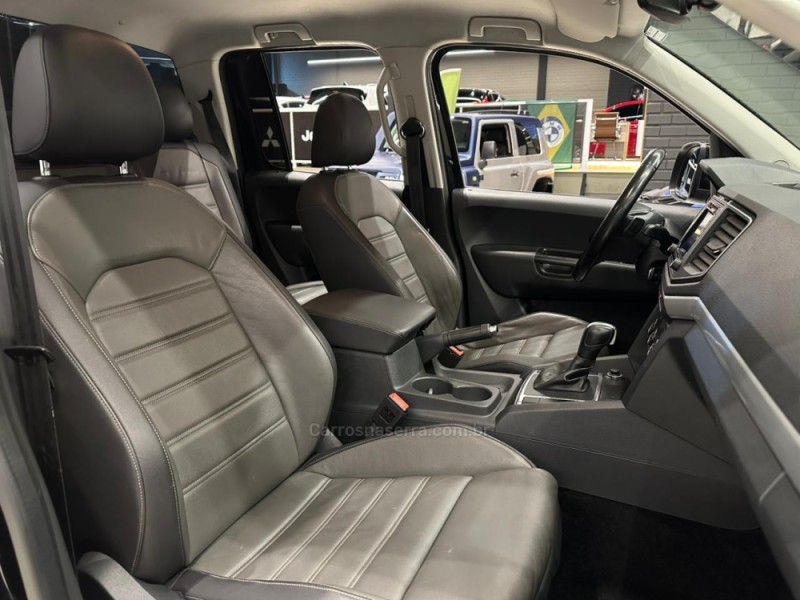 AMAROK 3.0 V6 TDI HIGHLINE CD DIESEL 4MOTION AUTOMÁTICO - 2020 - CAXIAS DO SUL