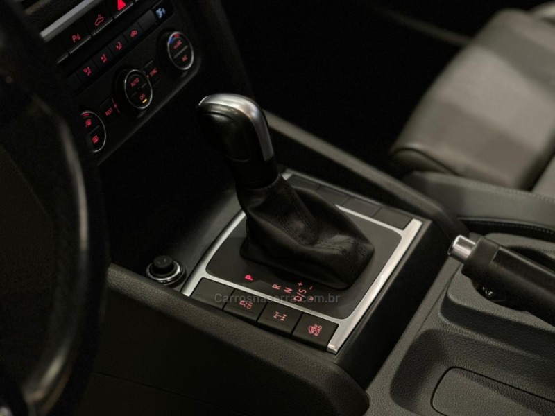AMAROK 3.0 V6 TDI HIGHLINE CD DIESEL 4MOTION AUTOMÁTICO - 2020 - CAXIAS DO SUL