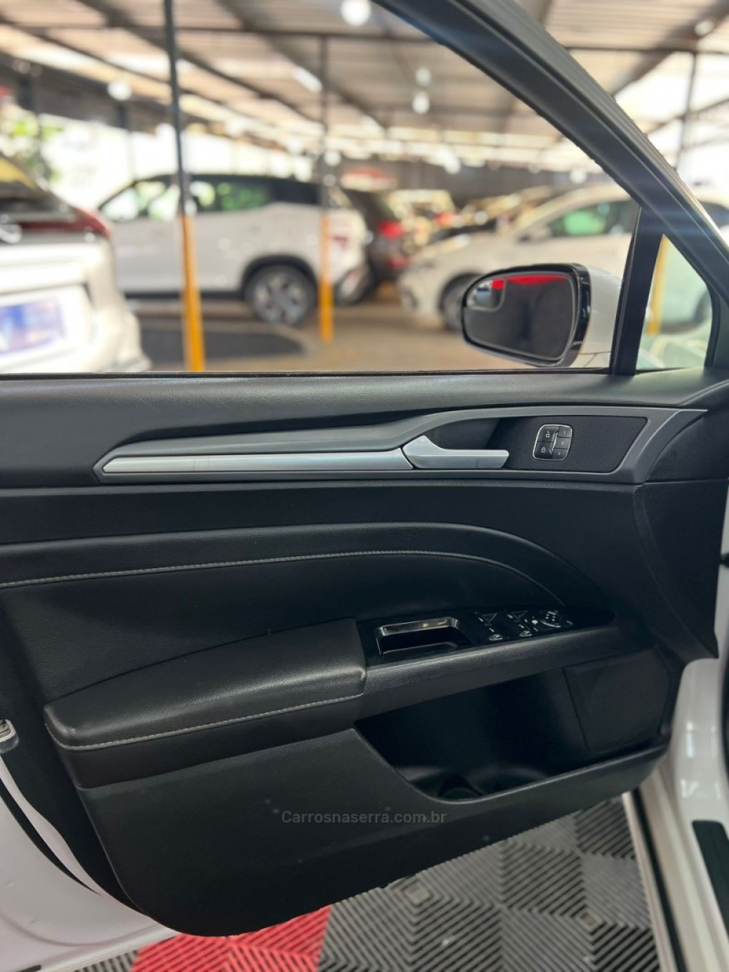 FUSION 2.0 TITANIUM FWD 16V GASOLINA 4P AUTOMÁTICO - 2014 - PASSO FUNDO