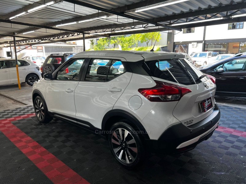 KICKS 1.6 16V FLEX SV 4P XTRONIC - 2018 - PASSO FUNDO