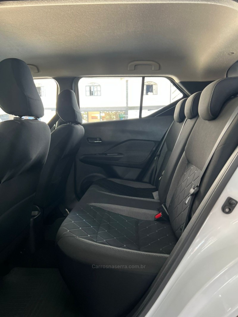 KICKS 1.6 16V FLEX SV 4P XTRONIC - 2018 - PASSO FUNDO