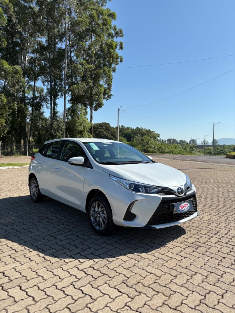 YARIS 1.5 XS 16V FLEX 4P AUTOMÁTICO - 2025 - LAJEADO