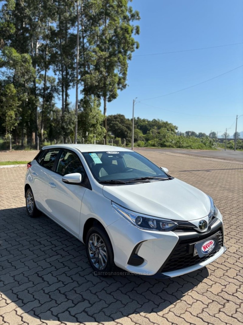 YARIS 1.5 XS 16V FLEX 4P AUTOMÁTICO