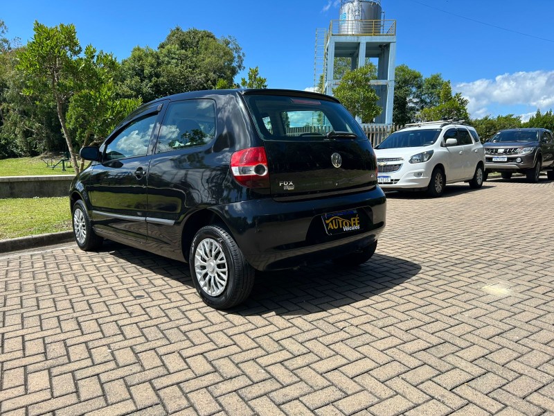 FOX 1.6 MI 8V FLEX 4P MANUAL - 2004 - CANELA