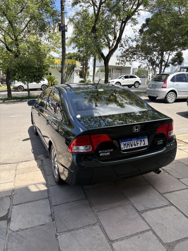 CIVIC 1.8 LXL 16V FLEX 4P AUTOMÁTICO - 2011 - FARROUPILHA