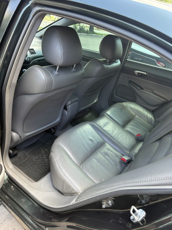 CIVIC 1.8 LXL 16V FLEX 4P AUTOMÁTICO - 2011 - FARROUPILHA