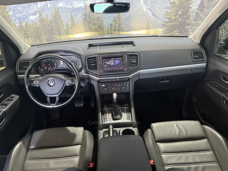 AMAROK 3.0 V6 TDI HIGHLINE CD DIESEL 4MOTION AUTOMÁTICO - 2023 - GARIBALDI