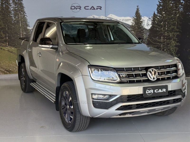AMAROK 3.0 V6 TDI HIGHLINE CD DIESEL 4MOTION AUTOMÁTICO