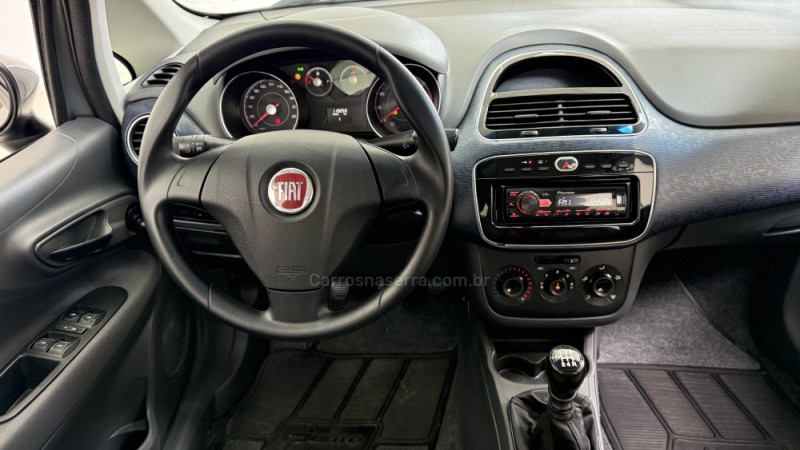 PUNTO 1.4 ATTRACTIVE ITALIA 8V FLEX 4P MANUAL - 2013 - BENTO GONçALVES