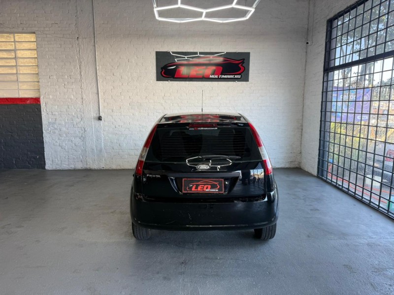 FIESTA 1.0 MPI PERSONNALITÉ 8V GASOLINA 4P MANUAL - 2006 - CAXIAS DO SUL