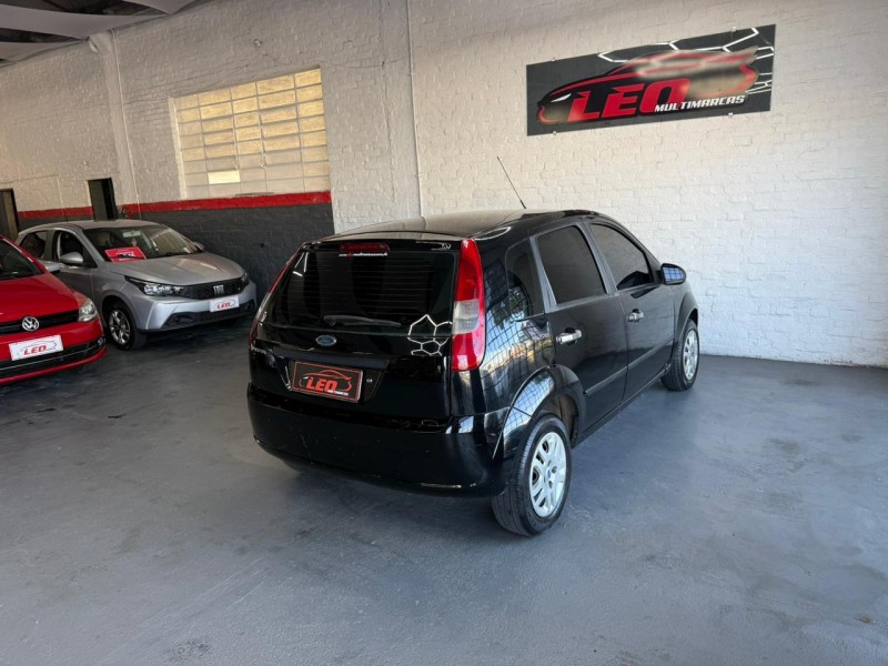 FIESTA 1.0 MPI PERSONNALITÉ 8V GASOLINA 4P MANUAL - 2006 - CAXIAS DO SUL