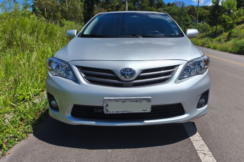 COROLLA 2.0 XEI 16V FLEX 4P AUTOMÁTICO - 2013 - CAXIAS DO SUL