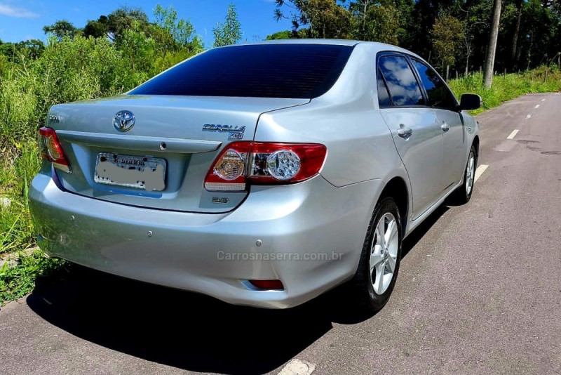 COROLLA 2.0 XEI 16V FLEX 4P AUTOMÁTICO - 2013 - CAXIAS DO SUL