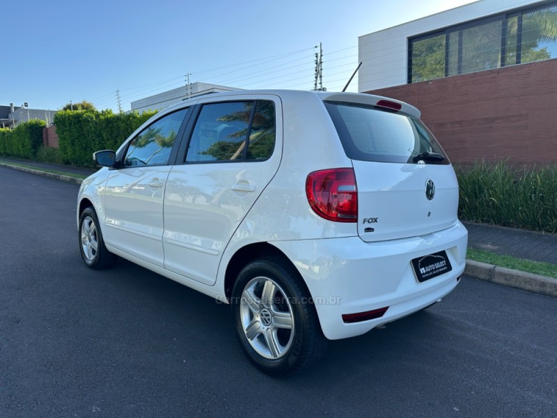 FOX 1.0 ITREND 8V FLEX 4P MANUAL - 2014 - SãO LEOPOLDO