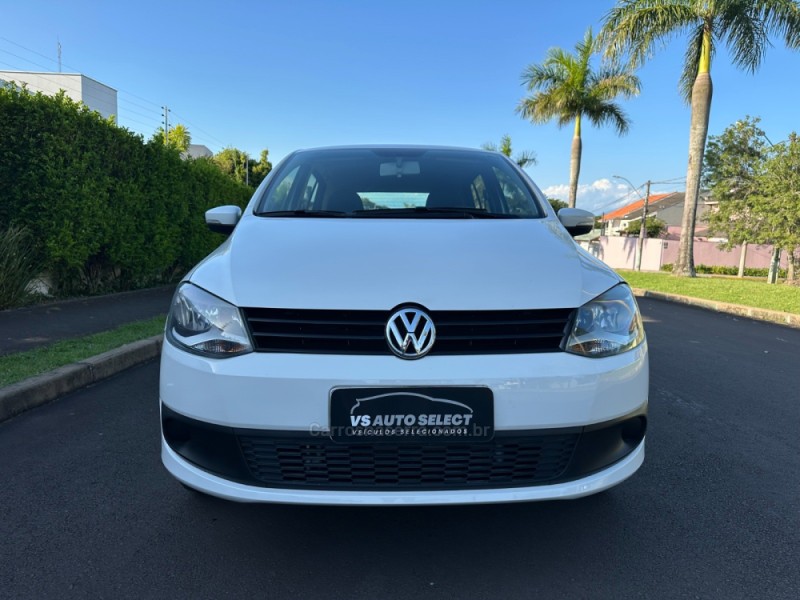 FOX 1.0 ITREND 8V FLEX 4P MANUAL - 2014 - SãO LEOPOLDO