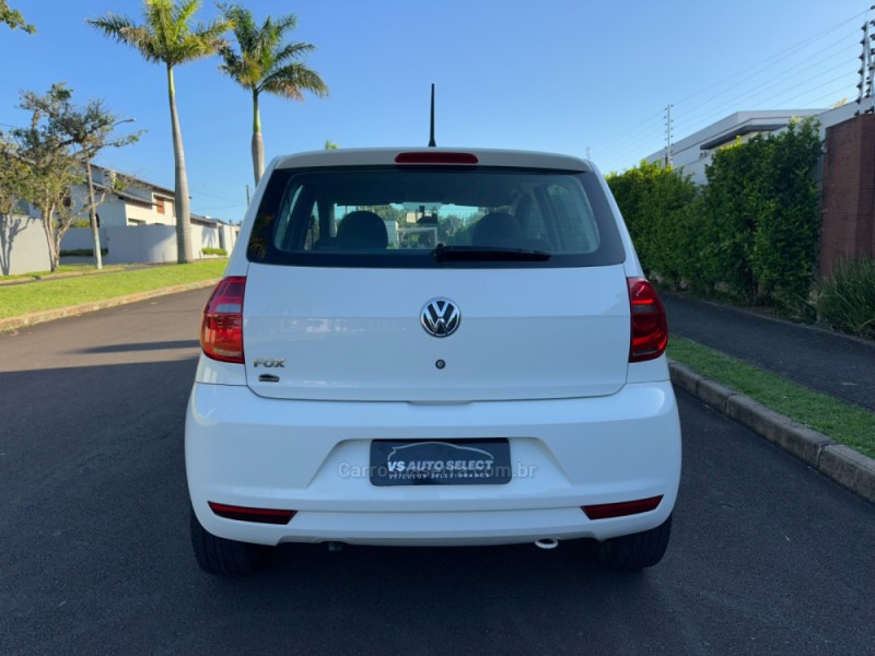 FOX 1.0 ITREND 8V FLEX 4P MANUAL - 2014 - SãO LEOPOLDO