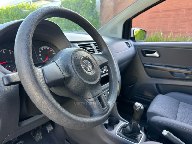 FOX 1.0 ITREND 8V FLEX 4P MANUAL - 2014 - SãO LEOPOLDO