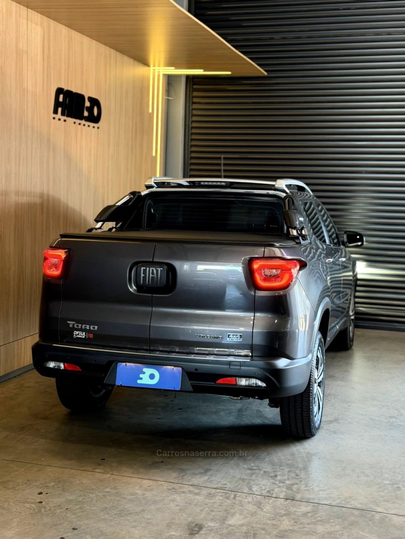 TORO 2.0 16V VOLCANO AT9 4X4 FLEX 4P AUTOMÁTICO - 2022 - LAJEADO