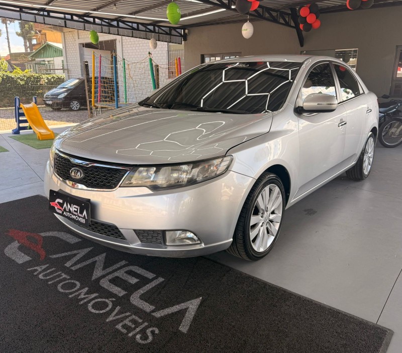 cerato 1.6 sx3 16v gasolina 4p automatico 2013 canela