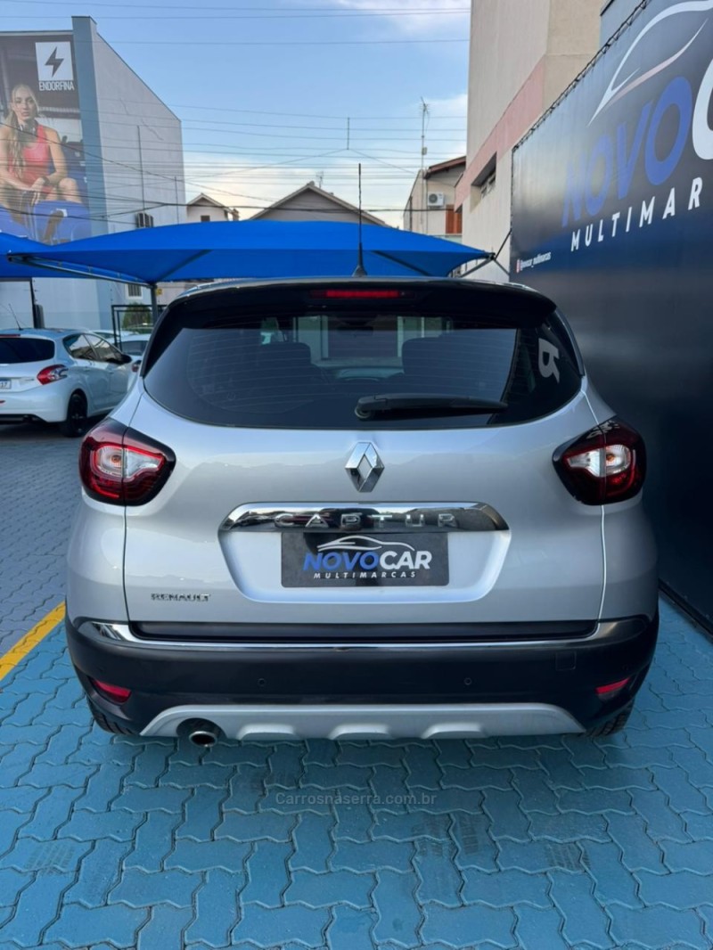 CAPTUR 1.6 16V FLEX INTENSE AUTOMÁTICO - 2018 - ESTâNCIA VELHA
