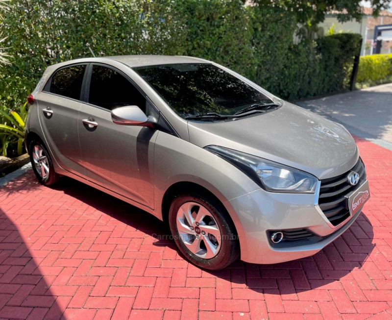 HB20S 1.0 COMFORT STYLE 12V FLEX 4P MANUAL - 2016 - ROLANTE