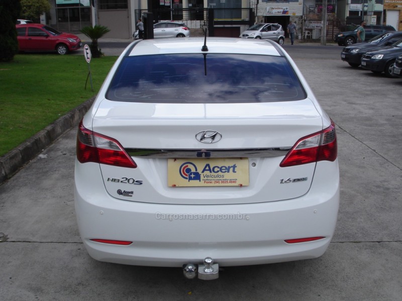 HB20S 1.6 COMFORT PLUS 16V FLEX 4P MANUAL - 2015 - CAXIAS DO SUL