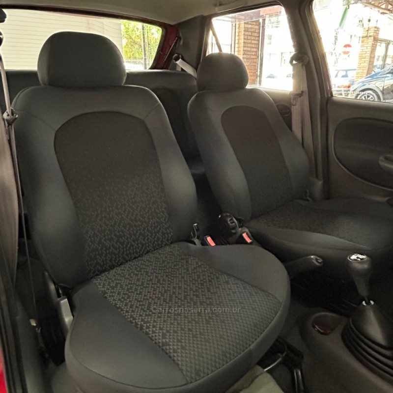 FIESTA 1.6 MPI GLX 8V GASOLINA 4P MANUAL - 2000 - VACARIA