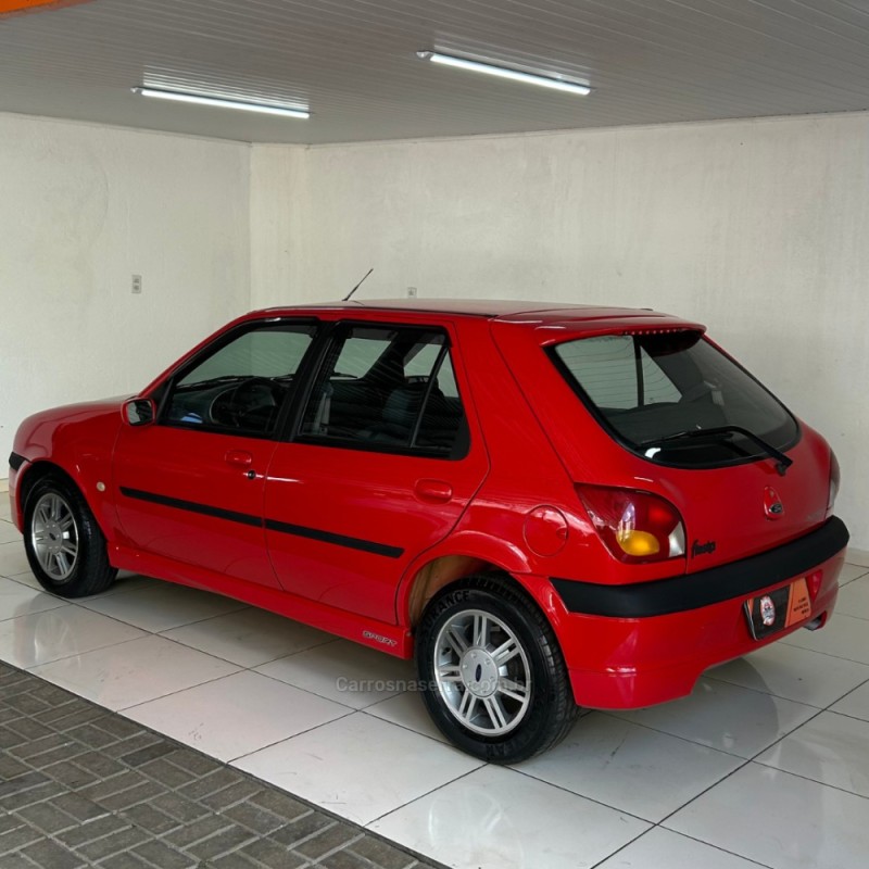 FIESTA 1.6 MPI GLX 8V GASOLINA 4P MANUAL - 2000 - VACARIA