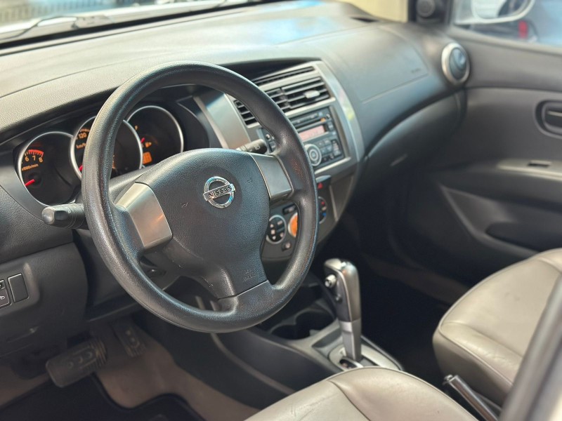 GRAND LIVINA 1.8 SL 16V FLEX 4P AUTOMÁTICO - 2010 - ESTâNCIA VELHA