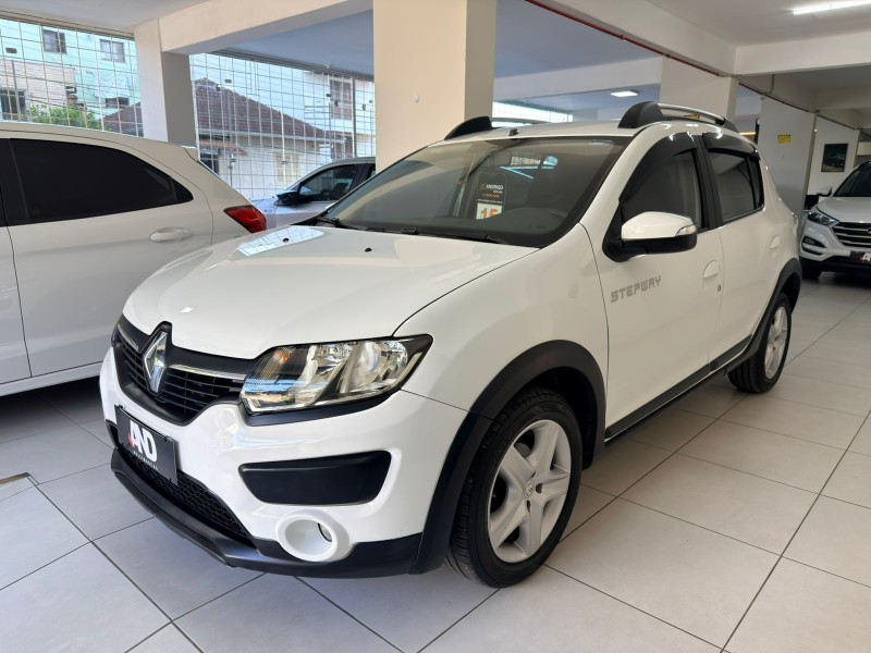 SANDERO 1.6 STEPWAY 8V FLEX 4P MANUAL - 2015 - CAXIAS DO SUL