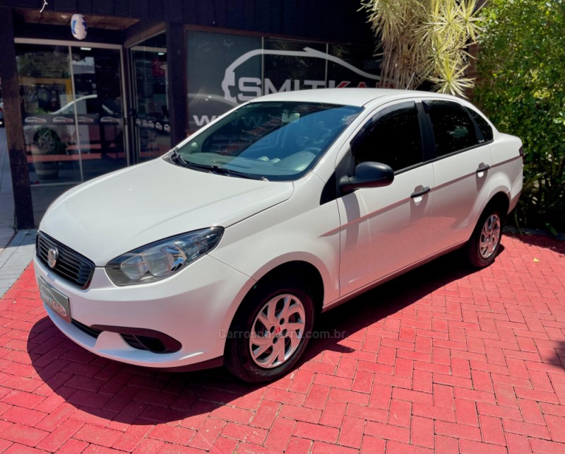 siena 1.0 mpi attractive 8v flex 4p manual 2021 rolante