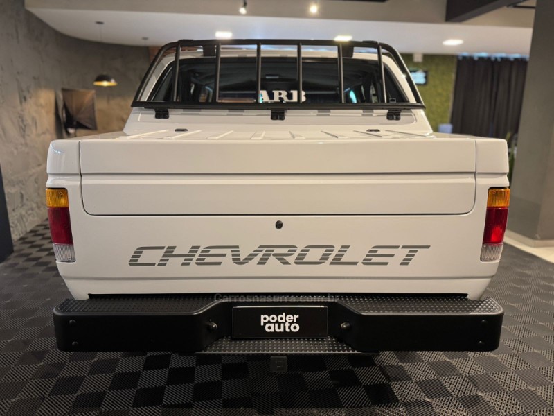 D20 4.0 CUSTOM DE LUXE CD 8V DIESEL 2P MANUAL - 1992 - FARROUPILHA