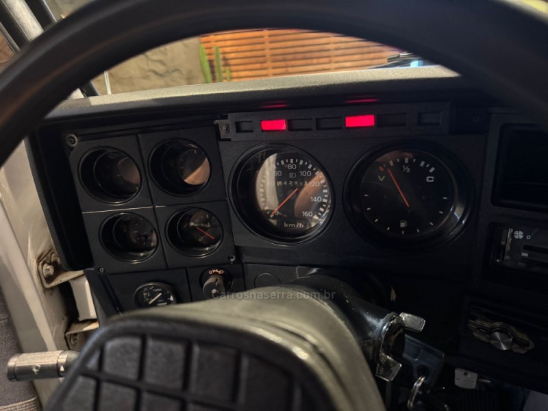 D20 4.0 CUSTOM DE LUXE CD 8V DIESEL 2P MANUAL - 1992 - FARROUPILHA