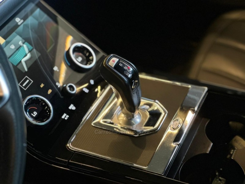 RANGE ROVER EVOQUE 2.0 SE R-DYNAMIC AWD 16V FLEX 4P AUTOMÁTICO - 2021 - CAXIAS DO SUL