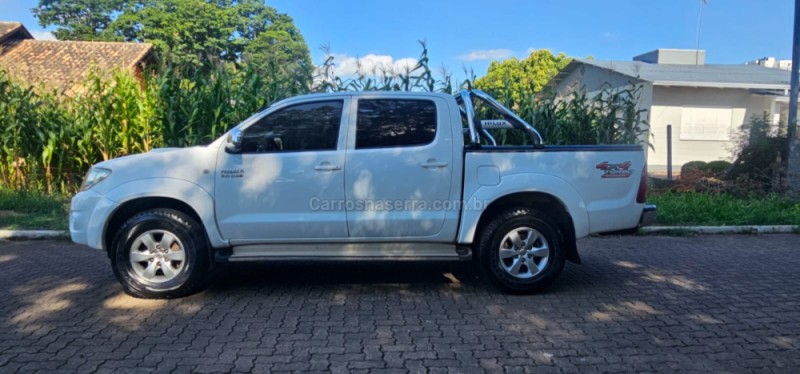 HILUX 3.0 SRV 4X4 CD 16V TURBO DIESEL 4P MANUAL - 2009 - IVOTI