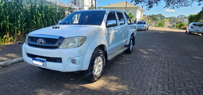 HILUX 3.0 SRV 4X4 CD 16V TURBO DIESEL 4P MANUAL - 2009 - IVOTI
