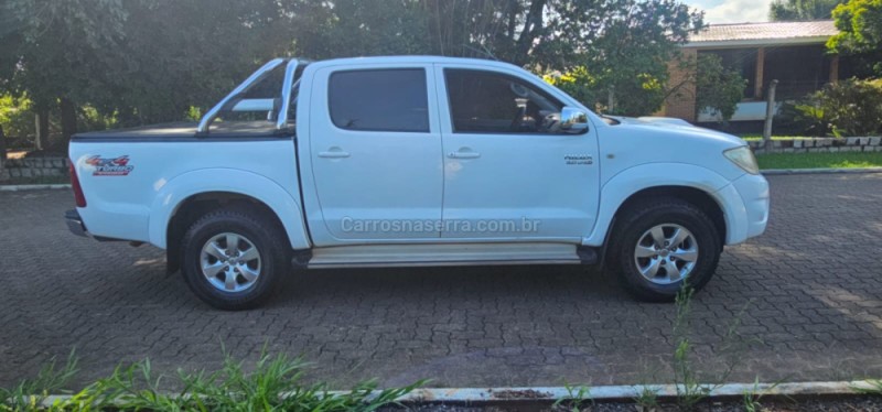 HILUX 3.0 SRV 4X4 CD 16V TURBO DIESEL 4P MANUAL - 2009 - IVOTI
