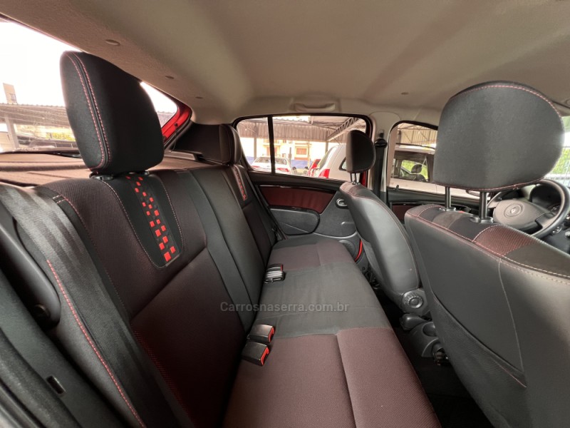 SANDERO 1.6 STEPWAY 16V FLEX 4P MANUAL - 2012 - BOM PRINCíPIO