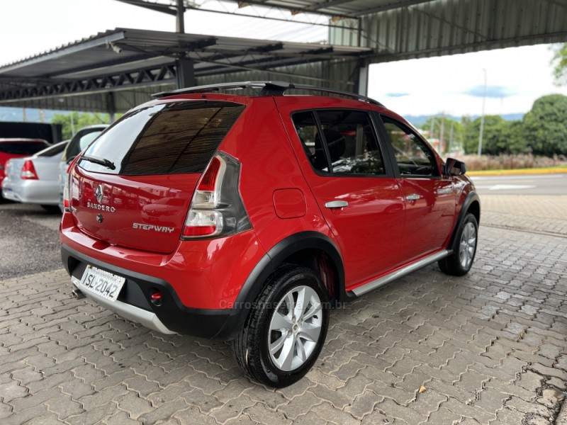 SANDERO 1.6 STEPWAY 16V FLEX 4P MANUAL - 2012 - BOM PRINCíPIO