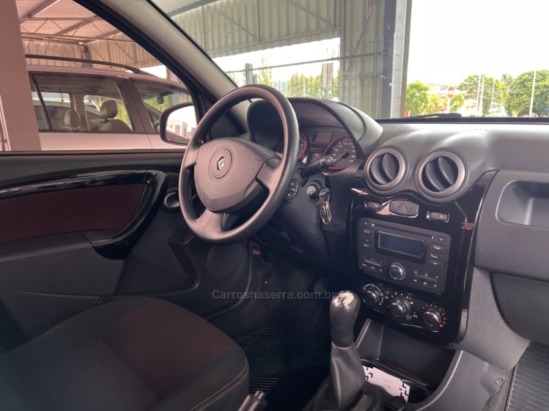 SANDERO 1.6 STEPWAY 16V FLEX 4P MANUAL - 2012 - BOM PRINCíPIO