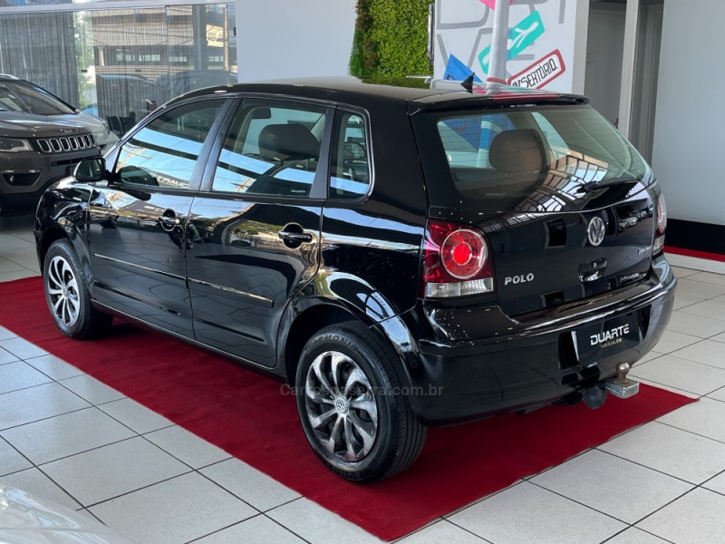 POLO 1.6 MI 8V FLEX 4P MANUAL - 2010 - PORTO ALEGRE