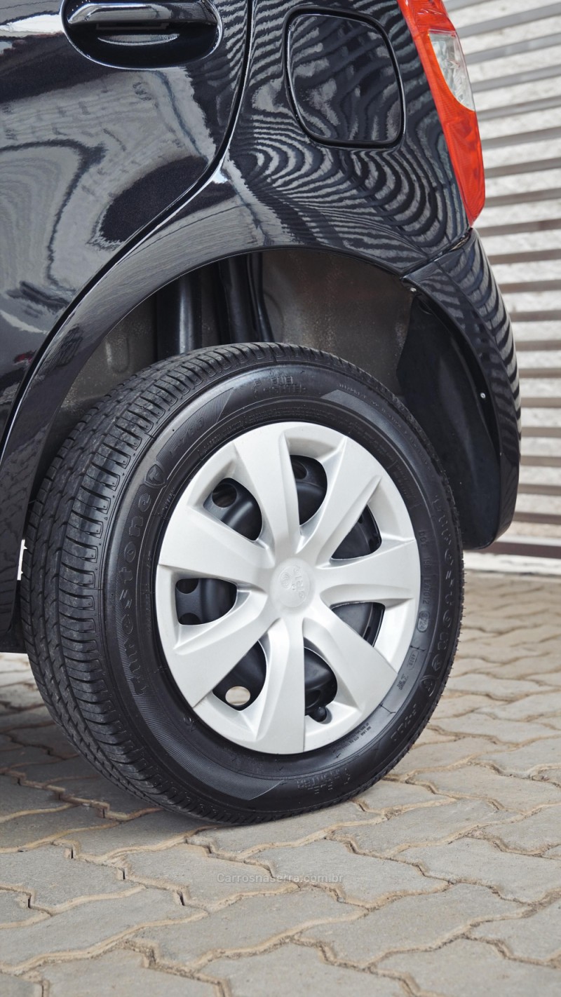 ETIOS 1.3 XS 16V FLEX 4P MANUAL - 2013 - LAJEADO